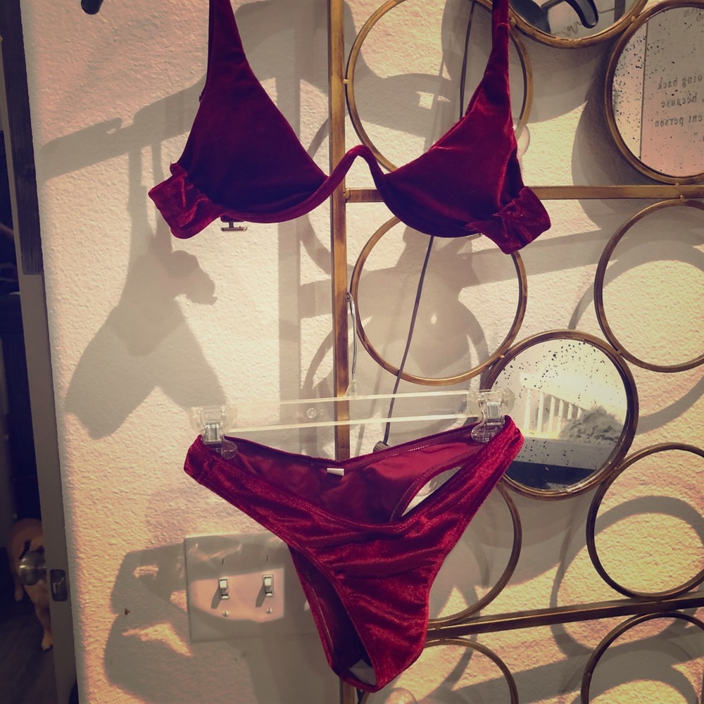 Velvet bikini